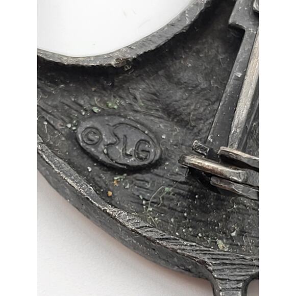 Vintage LG Signed Bird Brooch 2" Whimsical Pewter Tone Folk Art Pin - Picture 4 of 4